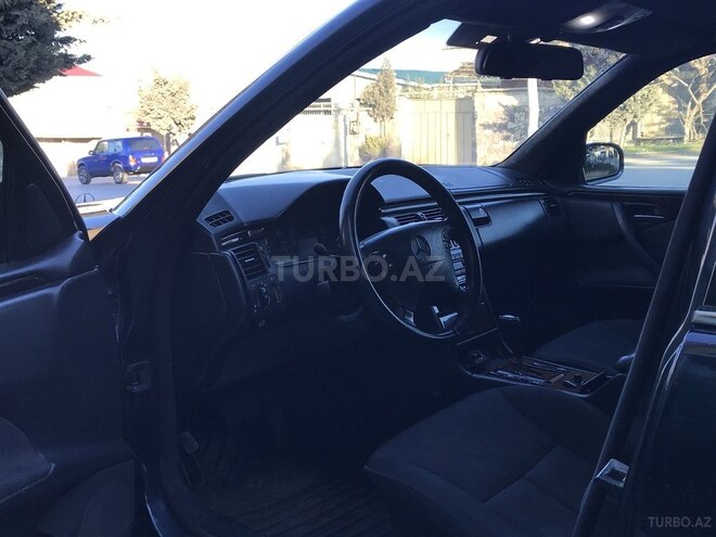 Mercedes E 220 1999, 360,000 km - 2.2 л - Bakı