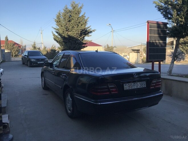 Mercedes E 220 1999, 360,000 km - 2.2 л - Bakı