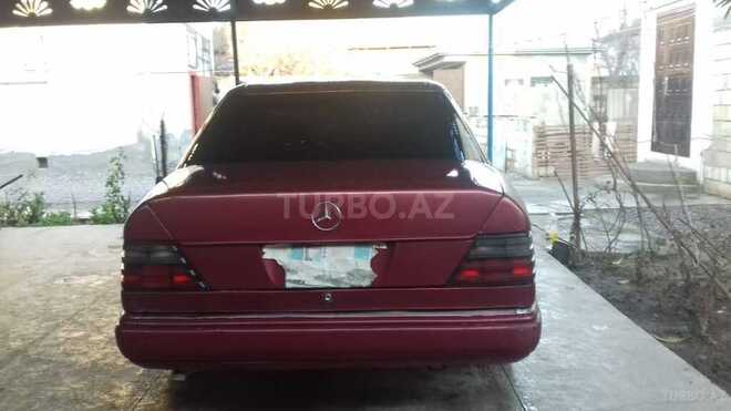 Mercedes E 250 1991, 150,000 km - 2.5 л - İmişli