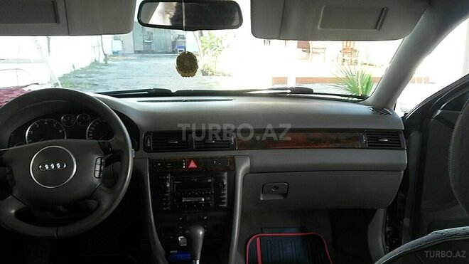 Audi A6 2002, 253,118 km - 3.0 л - Bakı