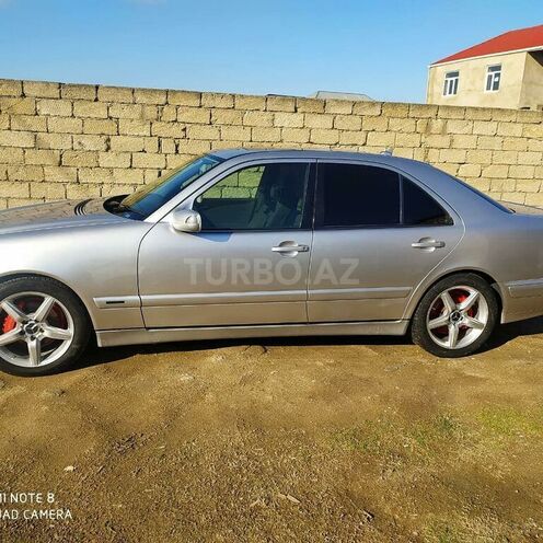 Mercedes E 220 2001, 222,222 km - 2.2 л - Bakı