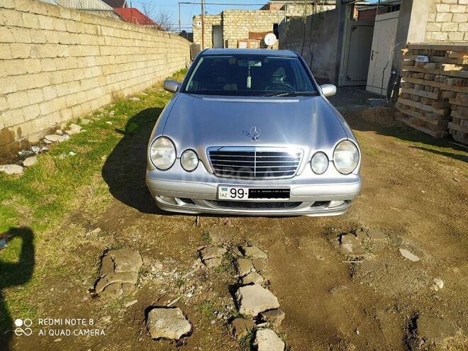 Mercedes E 220 2001, 222,222 km - 2.2 л - Bakı