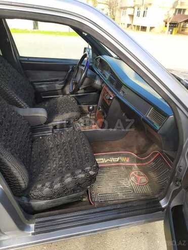 Mercedes 190 1992, 410,000 km - 2.0 l - Sumqayıt
