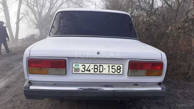LADA (VAZ) 2107 2007, 130,000 km - 1.6 l - Qax