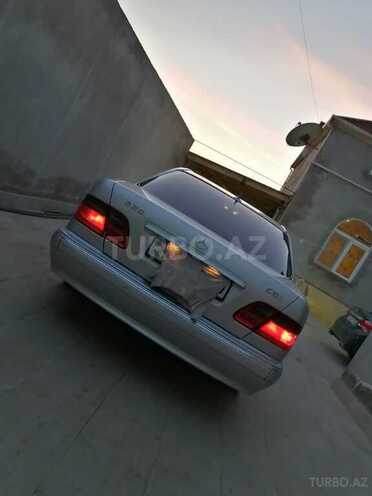 Mercedes E 220 2000, 387,000 km - 2.2 l - Bakı