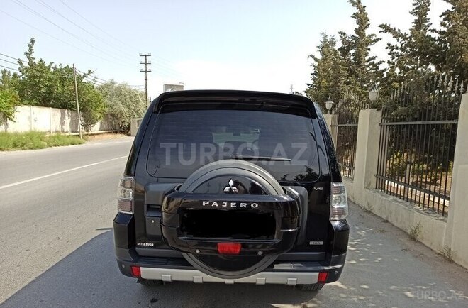Mitsubishi Pajero 2008, 239,954 km - 3.0 l - Bakı