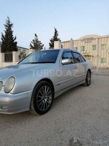 Mercedes E 220 2000, 387,000 km - 2.2 l - Bakı