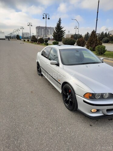 BMW 530 2001, 260,000 km - 3.0 l - Bakı