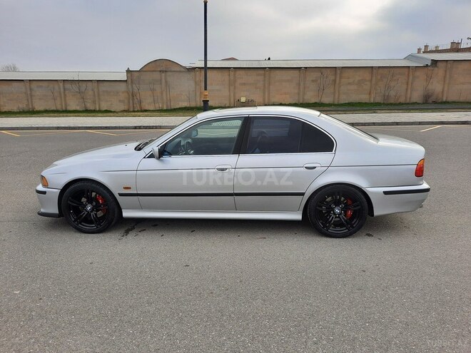BMW 530 2001, 260,000 km - 3.0 l - Bakı