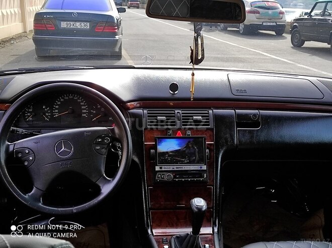 Mercedes E 200 2001, 347,124 km - 2.0 l - Mingəçevir