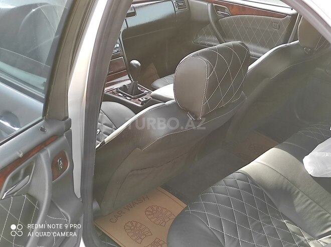 Mercedes E 200 2001, 347,124 km - 2.0 l - Mingəçevir