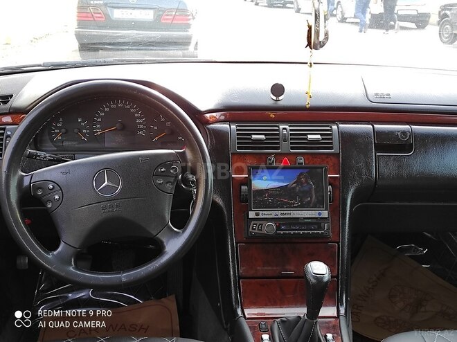 Mercedes E 200 2001, 347,124 km - 2.0 l - Mingəçevir