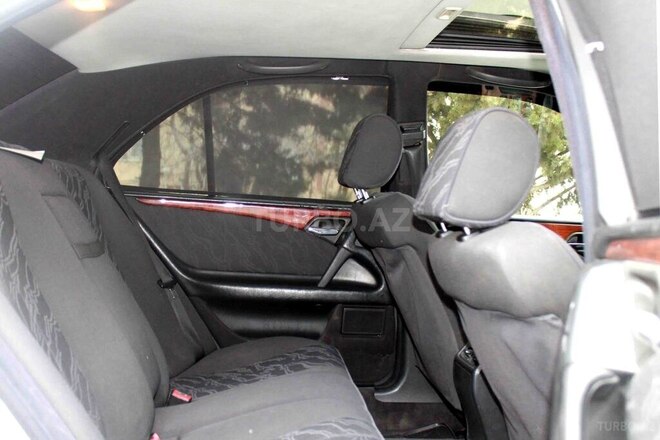 Mercedes E 240 1998, 327,475 km - 2.4 l - Bakı