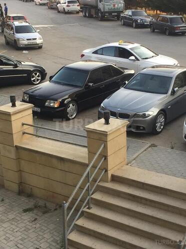 Mercedes E 220 1995, 440,000 km - 2.2 l - Bakı