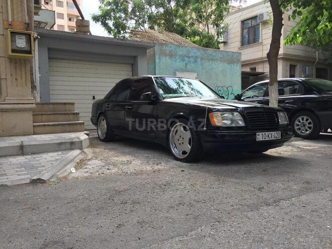 Mercedes E 220 1995, 440,000 km - 2.2 l - Bakı