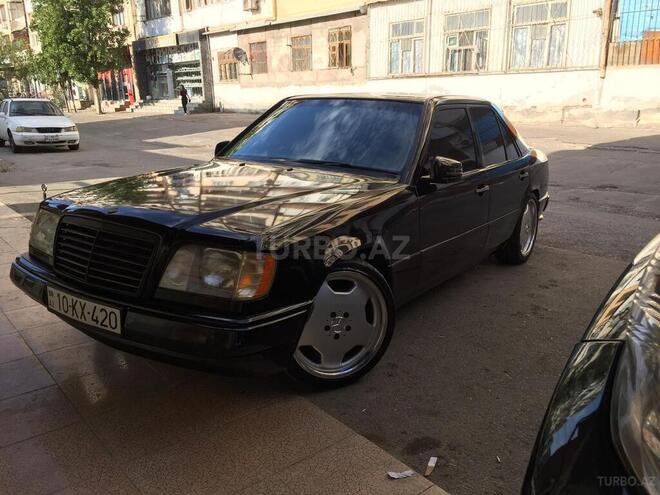 Mercedes E 220 1995, 440,000 km - 2.2 l - Bakı