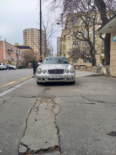 Mercedes E 220 2000, 457,000 km - 2.2 l - Bakı