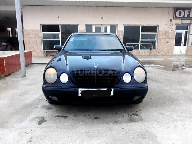 Mercedes E 240 1999, 14,270 km - 2.4 л - Bakı