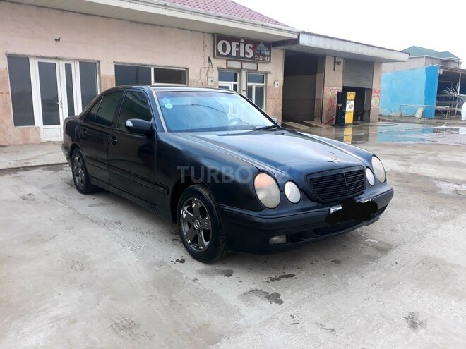Mercedes E 240 1999, 14,270 km - 2.4 л - Bakı