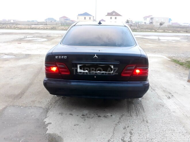 Mercedes E 240 1999, 14,270 km - 2.4 л - Bakı
