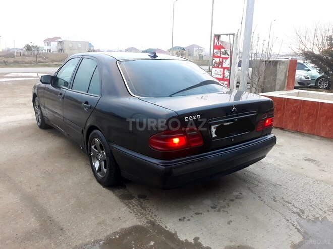 Mercedes E 240 1999, 14,270 km - 2.4 л - Bakı