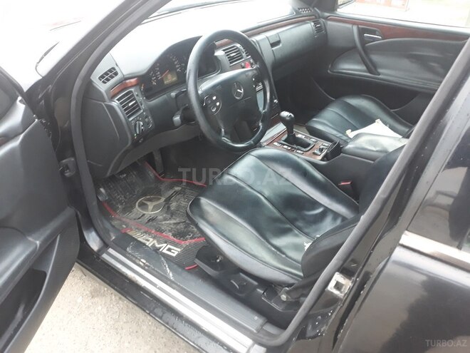 Mercedes E 240 1999, 14,270 km - 2.4 л - Bakı