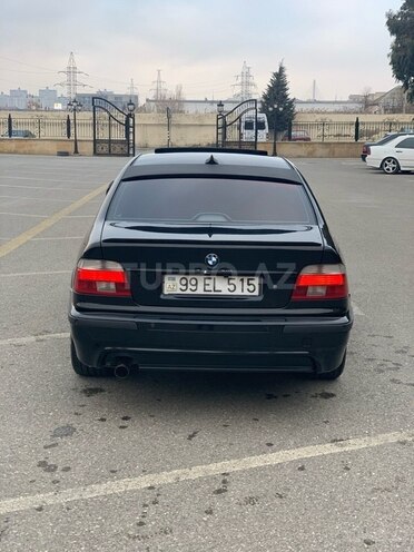 BMW 530 2001, 302,000 km - 3.0 l - Bakı