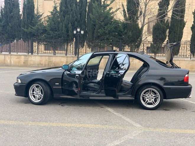BMW 530 2001, 302,000 km - 3.0 l - Bakı