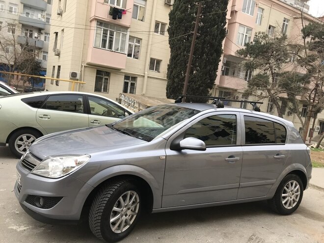 Opel Astra 2008, 176,000 km - 1.4 л - Bakı