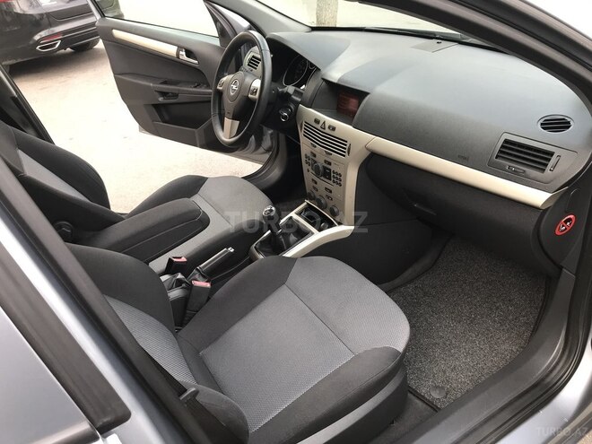 Opel Astra 2008, 176,000 km - 1.4 л - Bakı