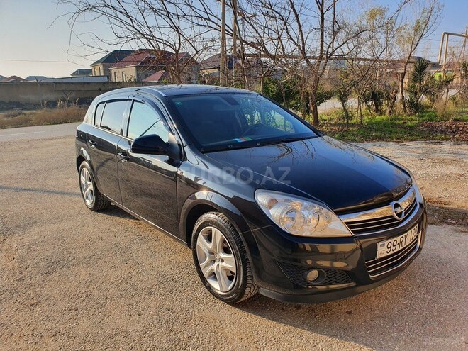Opel Astra 2010, 178,500 km - 1.4 l - Bakı
