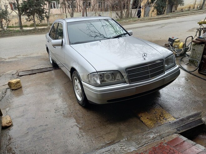 Mercedes C 220 1995, 127,000 km - 2.2 l - Bakı