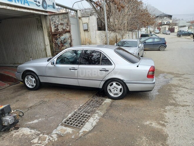 Mercedes C 220 1995, 127,000 km - 2.2 l - Bakı