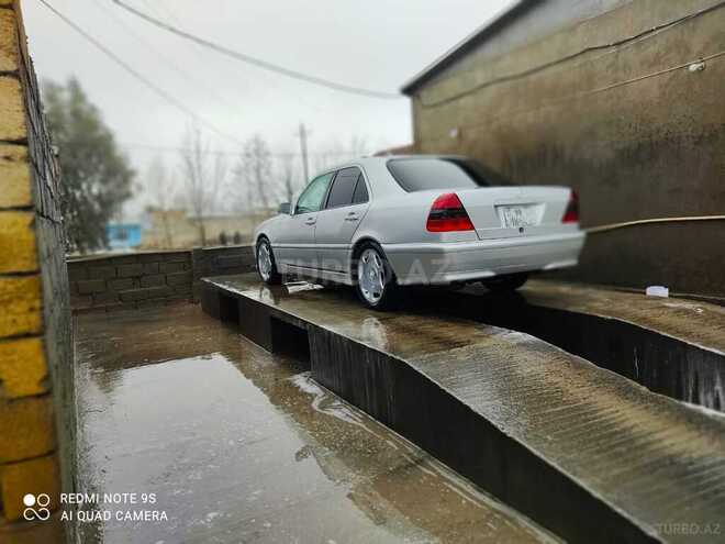 Mercedes C 200 1998, 119,484 km - 2.0 l - İmişli