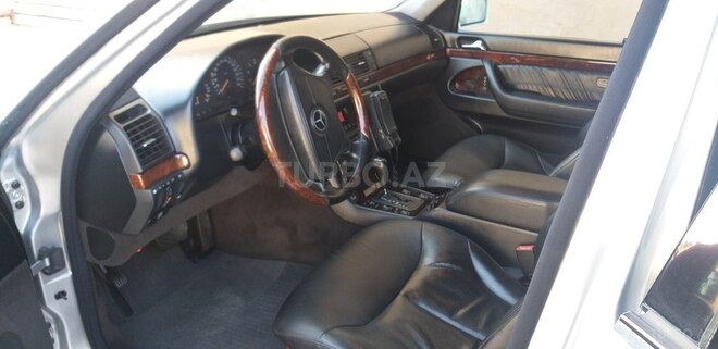 Mercedes S 320 1998, 201,000 km - 3.2 l - Quba