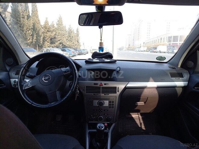 Opel Astra 2007, 271,000 km - 1.4 л - Bakı