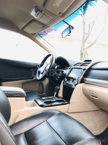 Toyota Camry 2013, 140,200 km - 2.5 л - Quba
