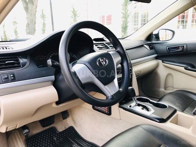Toyota Camry 2013, 140,200 km - 2.5 л - Quba