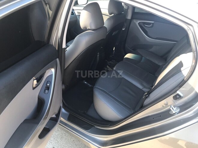 Hyundai Elantra 2012, 128,235 km - 1.8 l - İsmayıllı