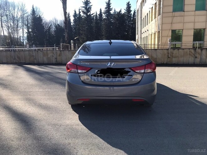 Hyundai Elantra 2012, 128,235 km - 1.8 l - İsmayıllı