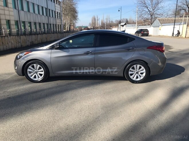 Hyundai Elantra 2012, 128,235 km - 1.8 l - İsmayıllı