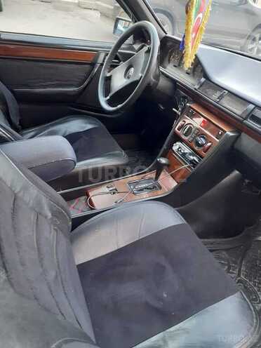 Mercedes E 250 1991, 450,000 km - 2.5 l - Bakı