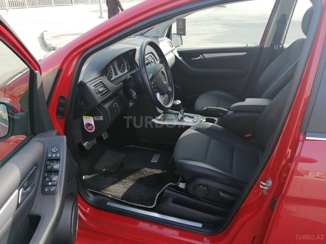 Mercedes B 170 2009, 62,000 km - 1.7 л - Bakı