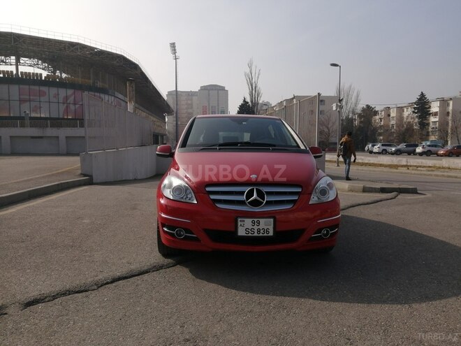 Mercedes B 170 2009, 62,000 km - 1.7 л - Bakı