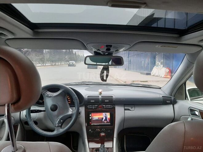 Mercedes C 240 2002, 260,290 km - 2.6 л - Sumqayıt
