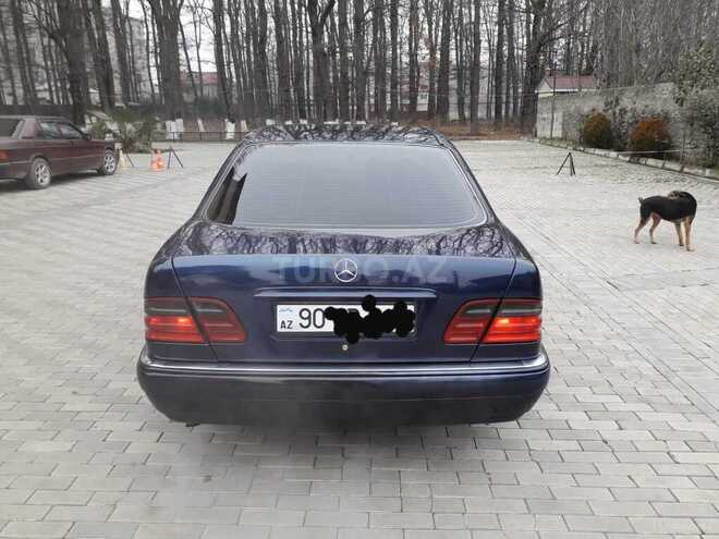 Mercedes E 200 1995, 350,000 km - 2.0 l - Masallı