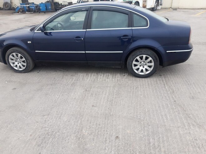 Volkswagen Passat 2002, 232,400 km - 1.8 л - Bakı