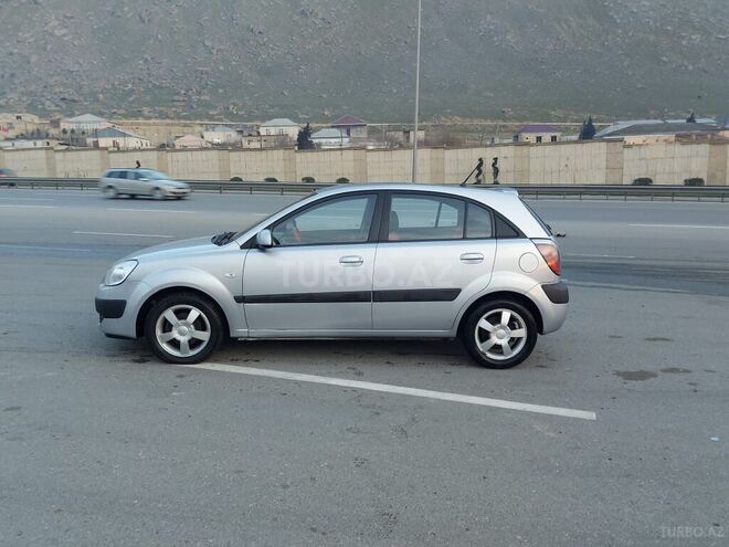 Kia Rio 2005, 137,000 km - 1.6 l - Bakı