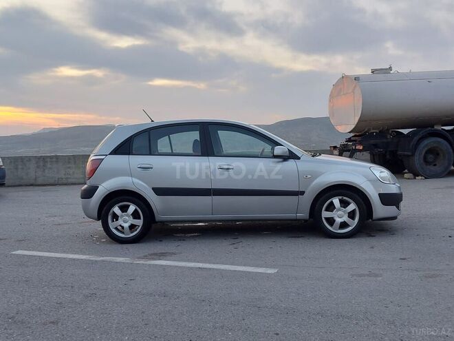 Kia Rio 2005, 137,000 km - 1.6 l - Bakı