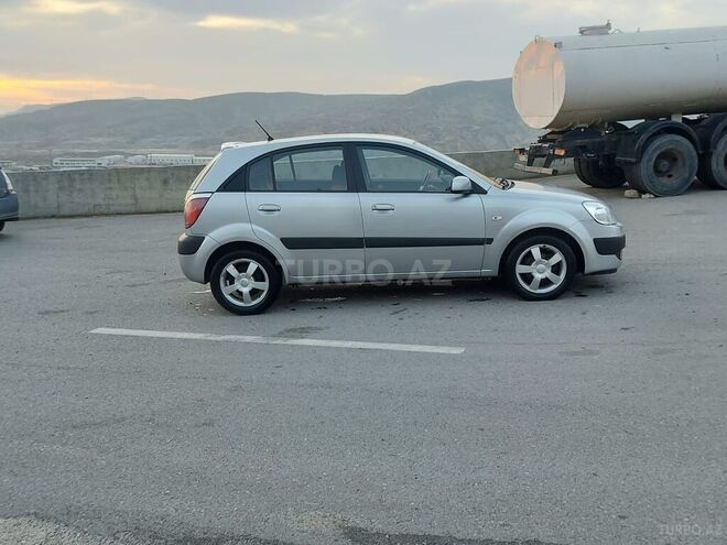Kia Rio 2005, 137,000 km - 1.6 l - Bakı